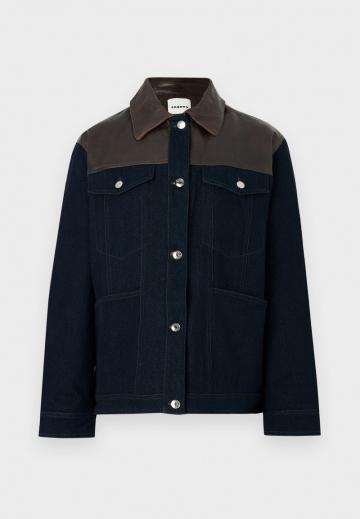 Джинсовая куртка