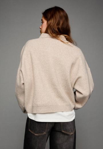 Пуловер с воротником поло