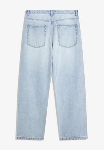 Свободные джинсы