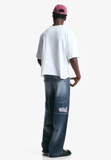 Прямые джинсы