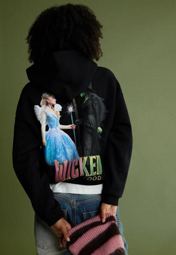 Пуловер с капюшоном