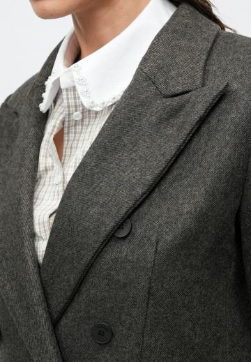 Шерстяное пальто