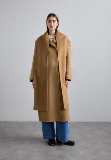 Шерстяное пальто