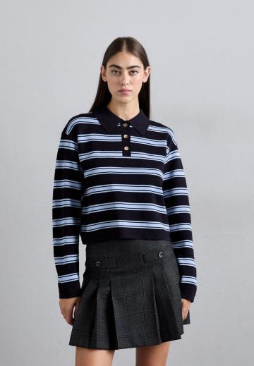 Пуловер с воротником поло