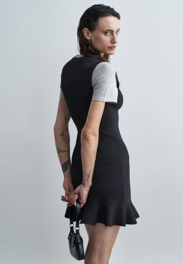 Вязаное платье