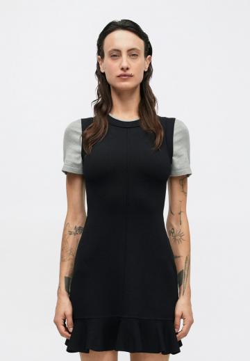 Вязаное платье