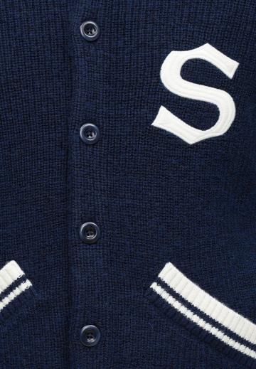 Вязаная кофта