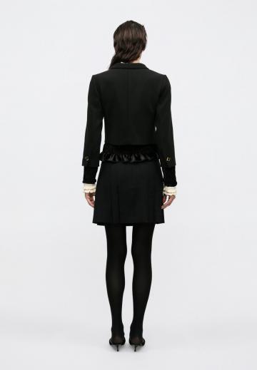 Короткая куртка