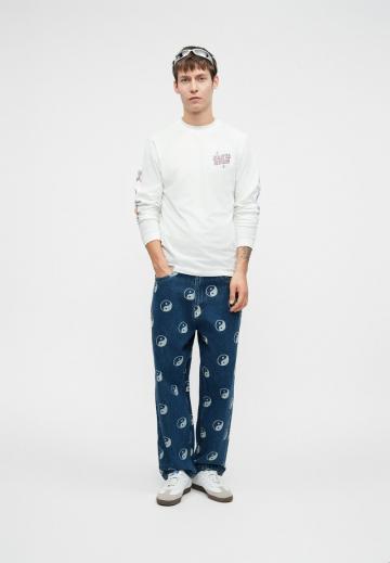 Свободные джинсы