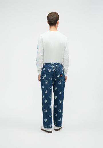 Свободные джинсы