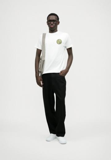 Свободные джинсы