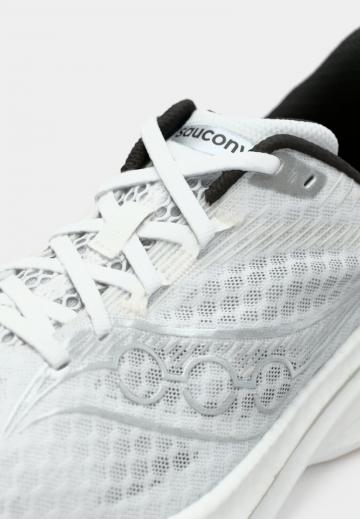 Беговые кроссовки