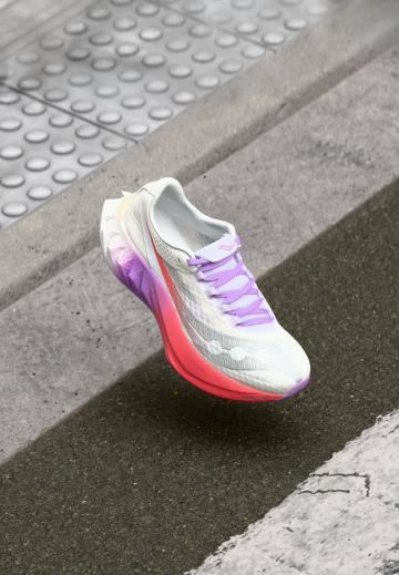 Беговые кроссовки