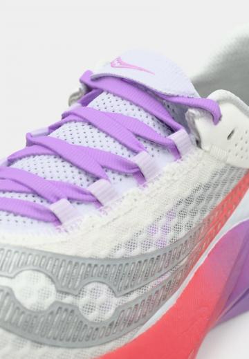 Беговые кроссовки