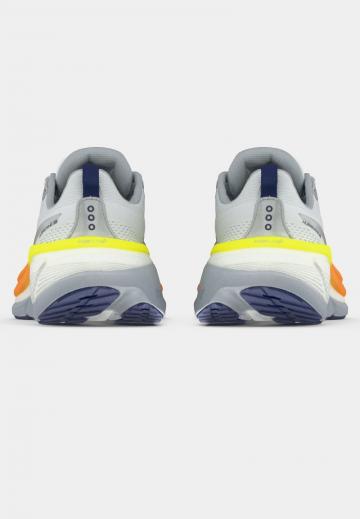 Беговые кроссовки