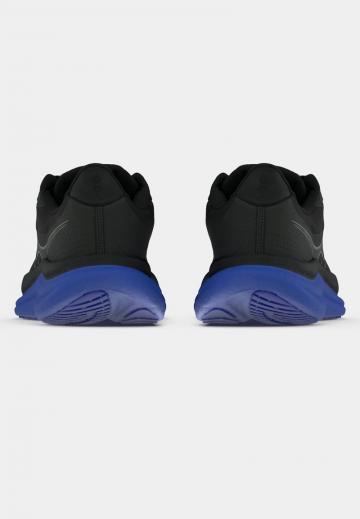 Беговые кроссовки