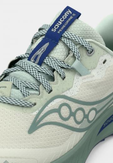 Беговые кроссовки