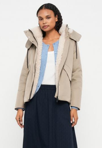 Зимняя куртка