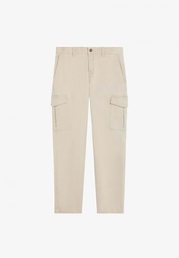 Брюки с накладными карманами