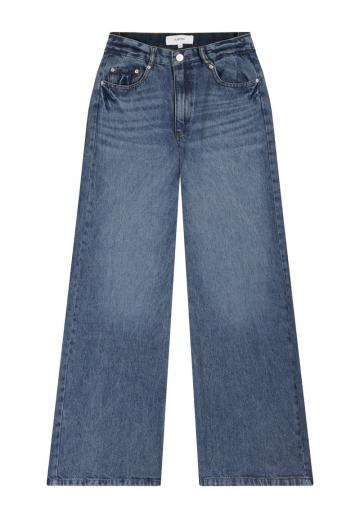 Клешеные джинсы