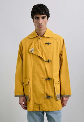 Короткое пальто