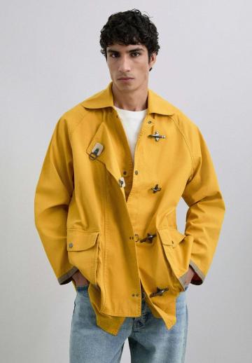 Короткое пальто