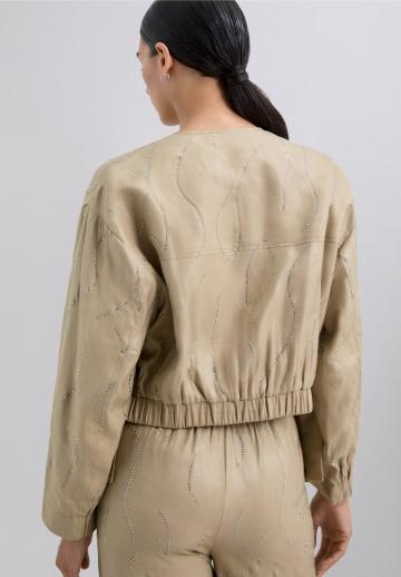 Короткая куртка