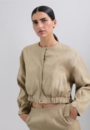 Короткая куртка