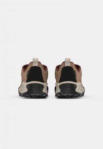 Походная обувь