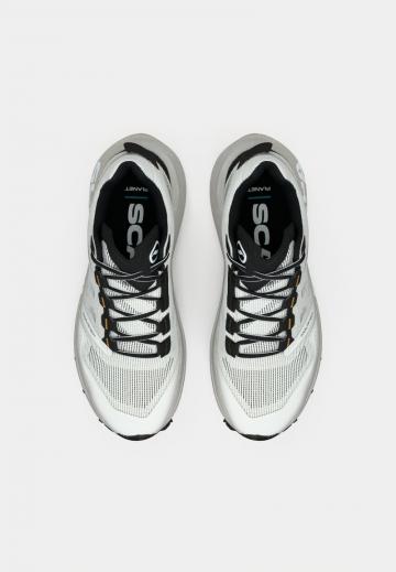 Походная обувь