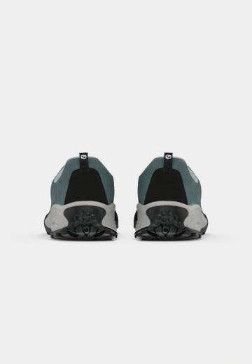 Походные ботинки