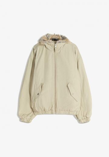 Зимняя куртка