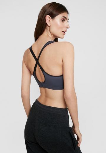 Бюстгальтер без косточек