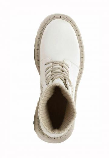 Ботинки на шнуровке