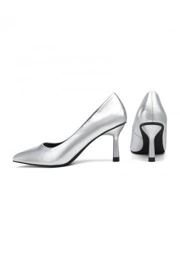 Туфли на высоком каблуке