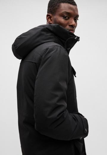 Зимняя куртка