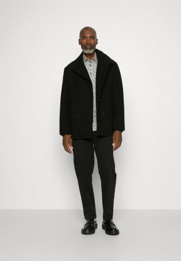 Шерстяное пальто