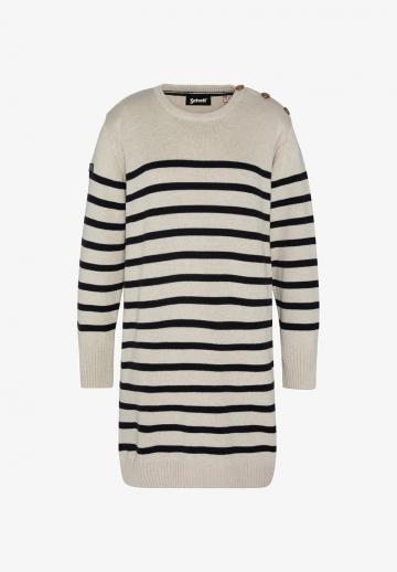 Вязаное платье