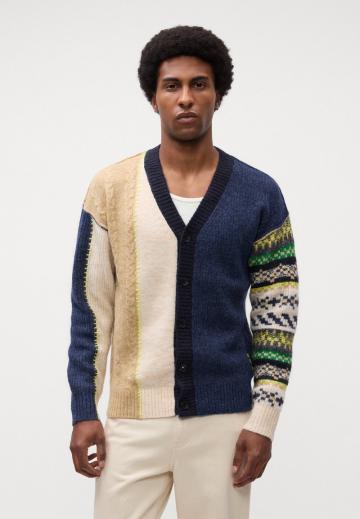 Вязаная кофта