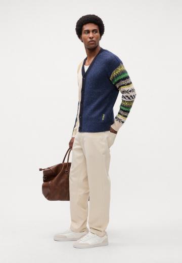 Вязаная кофта