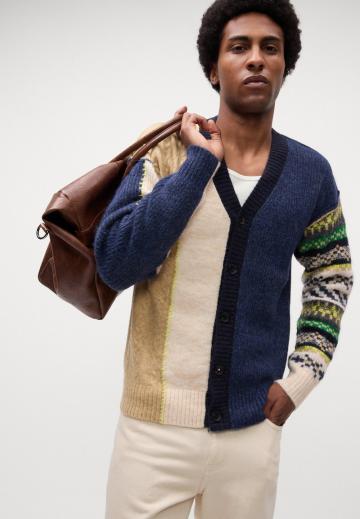 Вязаная кофта