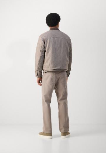 Куртка бомбер