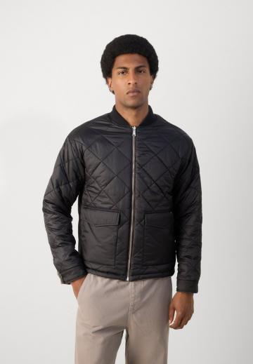 Куртка бомбер