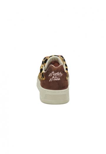 Гандбольные кроссовки