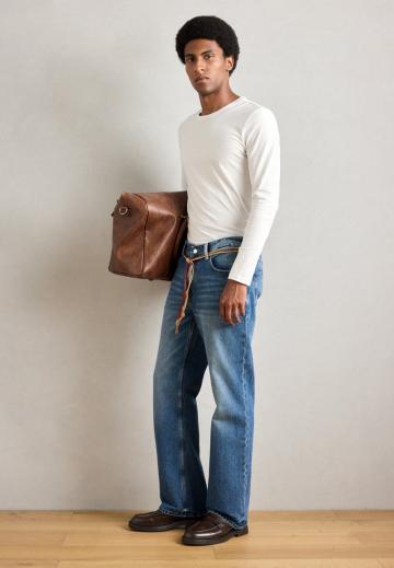 Клешеные джинсы