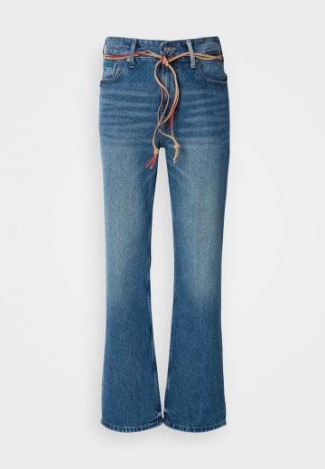 Клешеные джинсы