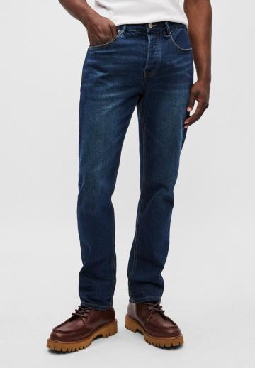 Прямые джинсы