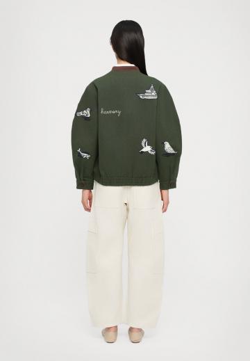 Куртка с накладнымит карманами