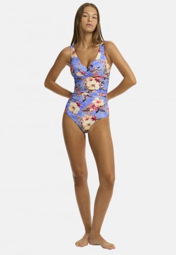 Слитный купальник