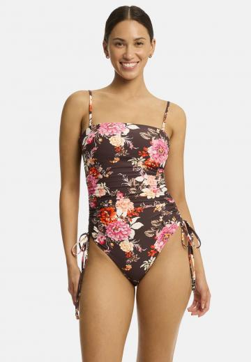 Слитный купальник